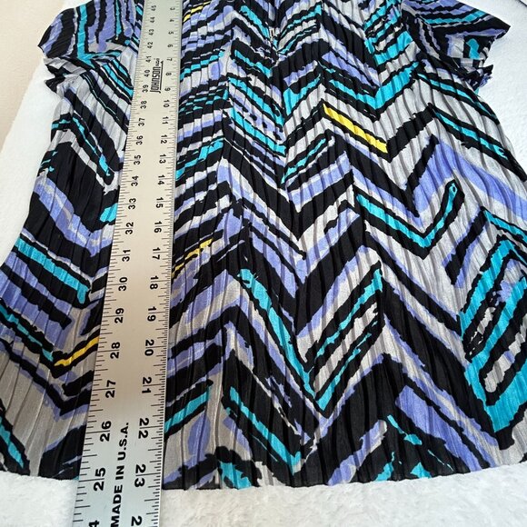 Jamie Sadock Womens Chevron Crinkle Short Sleeve Active Top Small Black NWOT - Picture 8 of 8